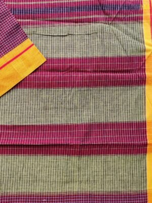 Maroon Checkered Patteda Anchu Saree With Mustard Yellow Bordar (1)
