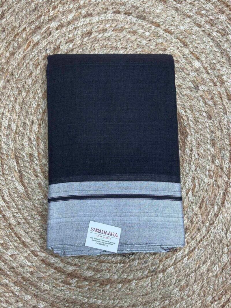 Black Plain Patteda Anchu with Silver Color Bordar