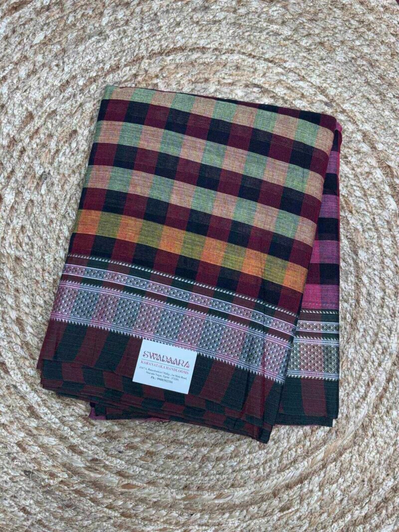 Deep Maroon and Dark Green Color Checked Ilkal Saree with Chikki Paras Bordar