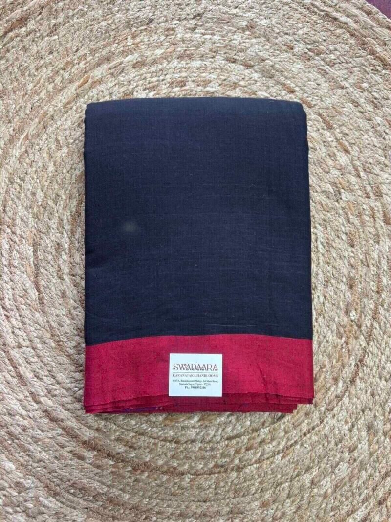 Black Color Plain Saree with Red Color Bordar